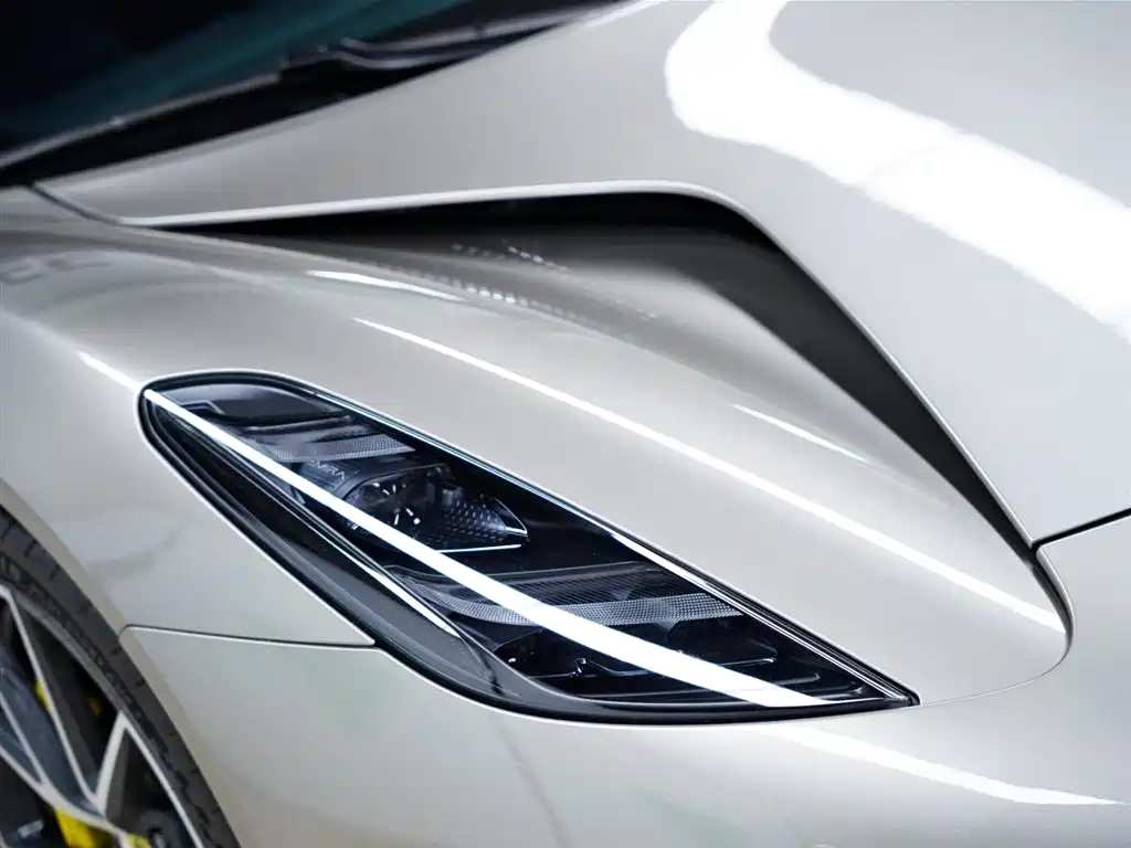 LOTUS SPORTS CAR EMIRA