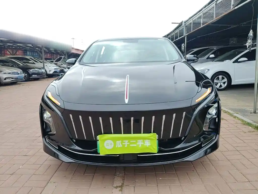 Hongqi Hongqi E-QM5 — миниатюра 3