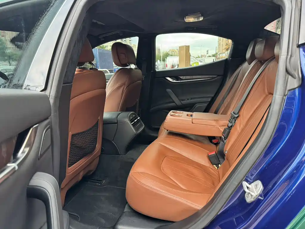 Maserati Ghibli — миниатюра 6
