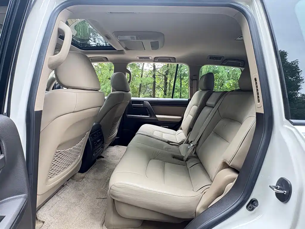 Toyota Land Cruiser — миниатюра 9