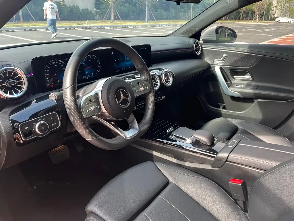 MERCEDES-BENZ A CLASS