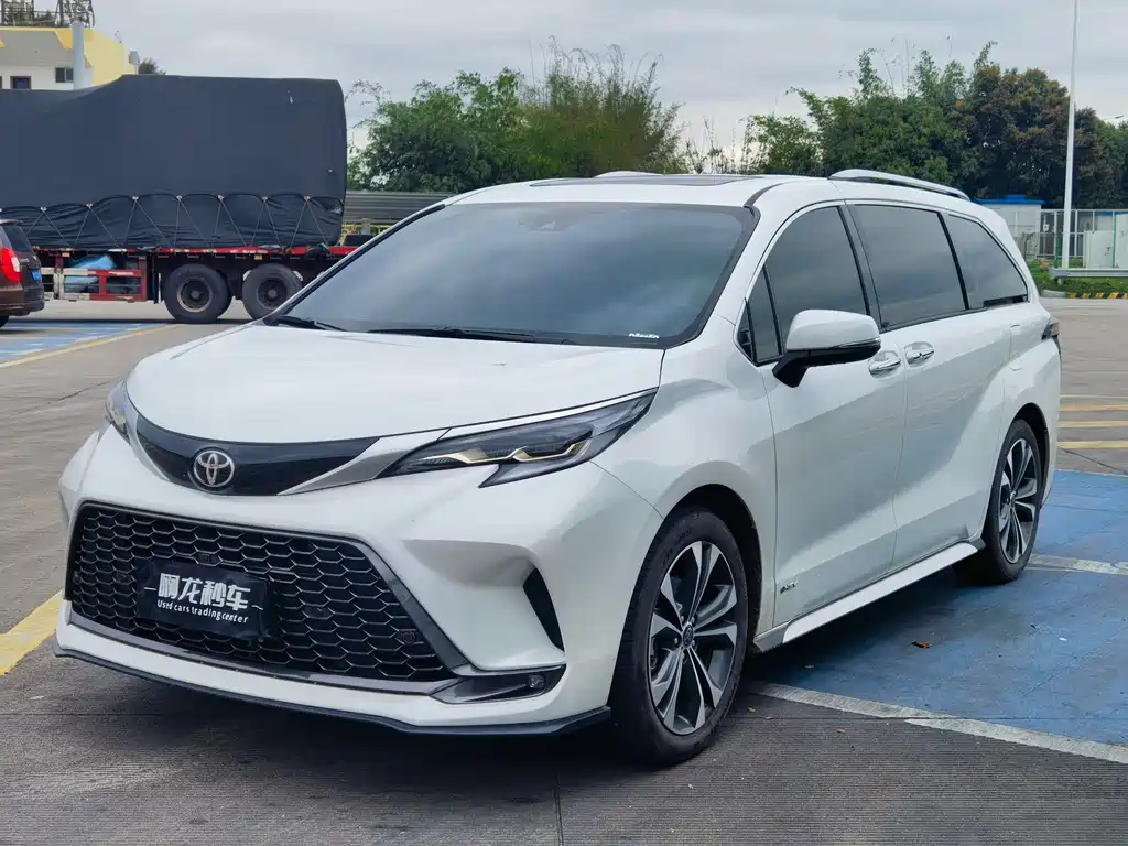 Toyota Granvia 2025