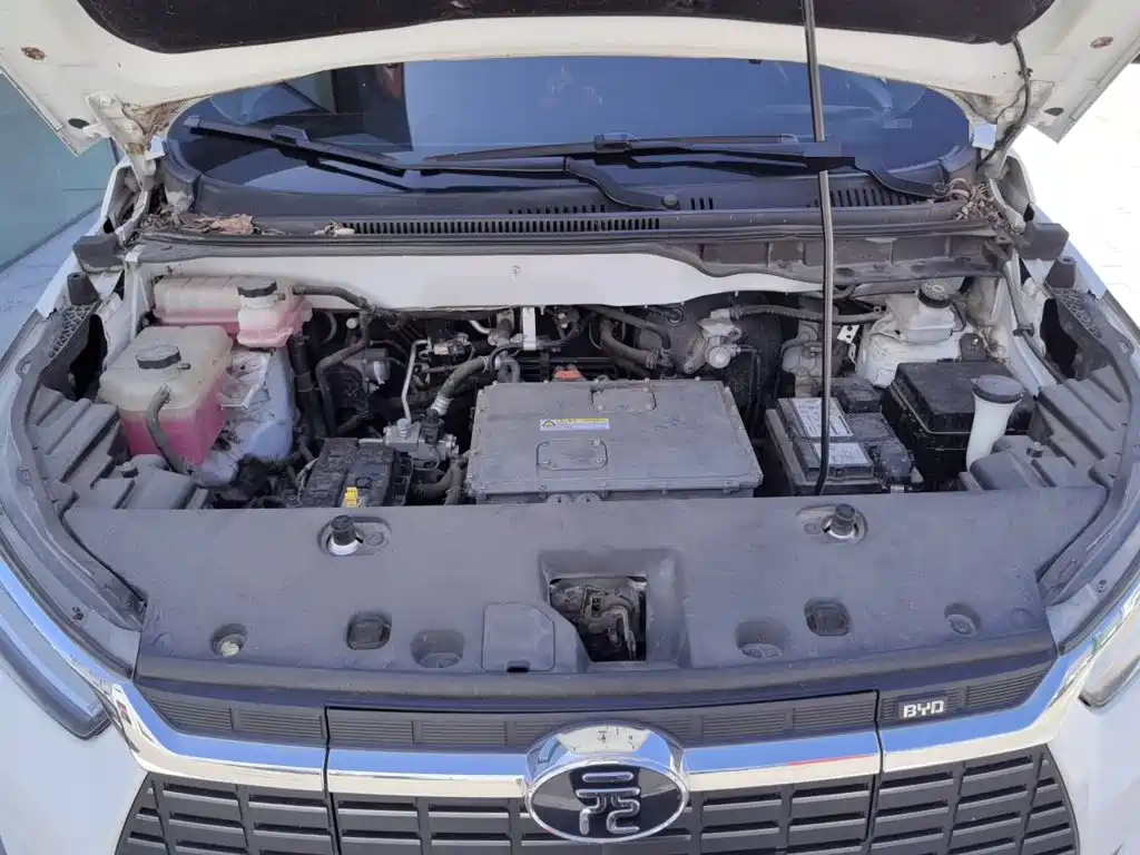 BYD Yuan EV — миниатюра 21