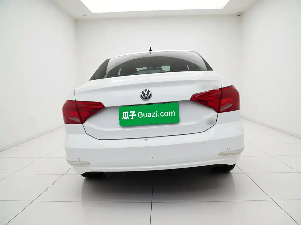 Volkswagen Jetta — миниатюра 3