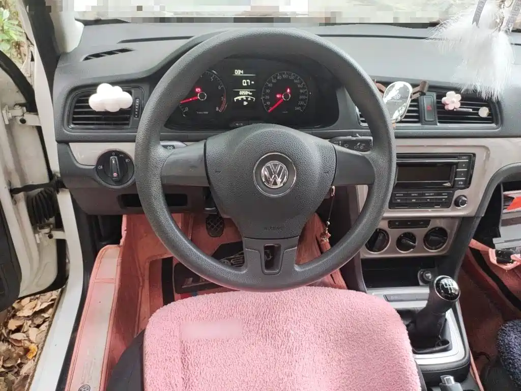 Volkswagen Lavida — миниатюра 6