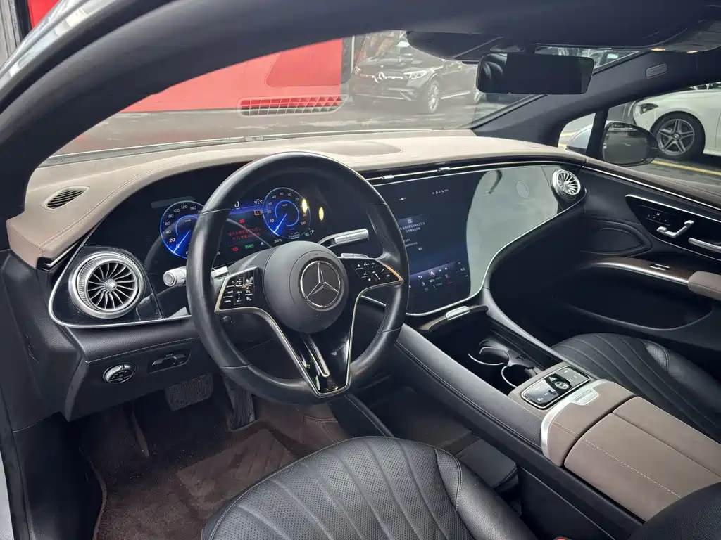 Mercedes-Benz EQS — миниатюра 7