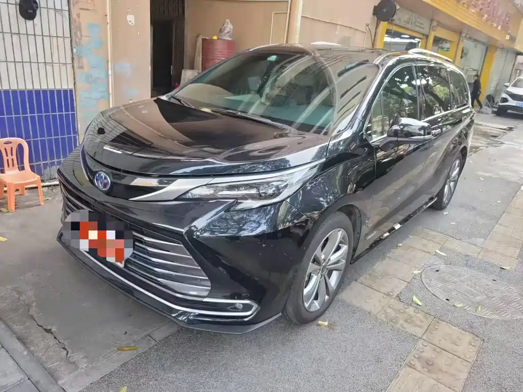 Toyota Sienna 2023