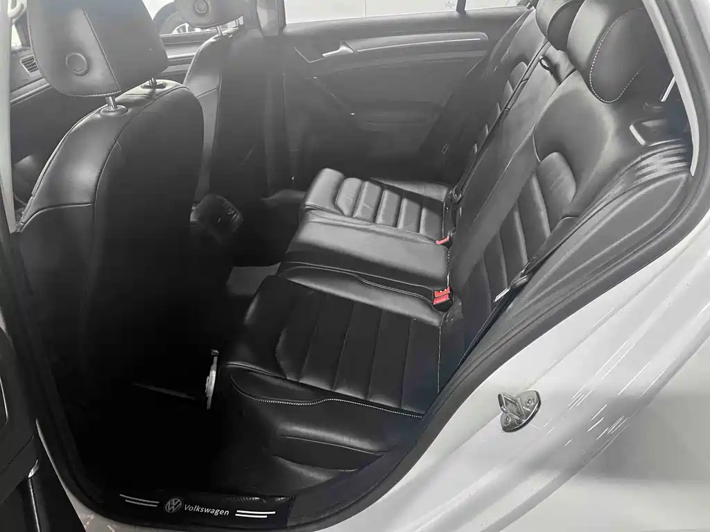 Volkswagen Golf — миниатюра 3