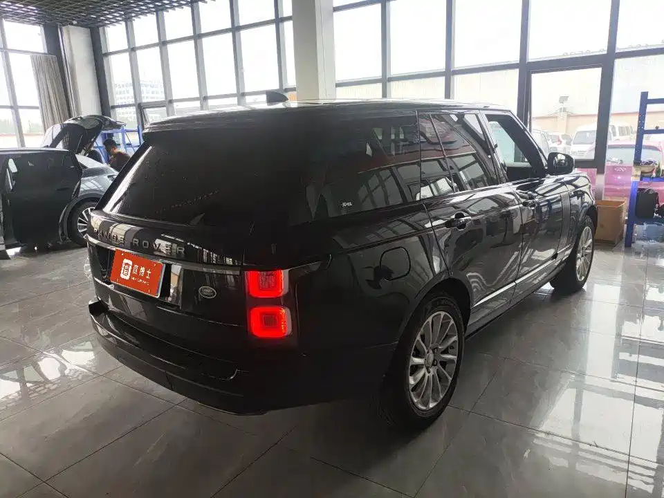 Land Rover Range Rover — миниатюра 10