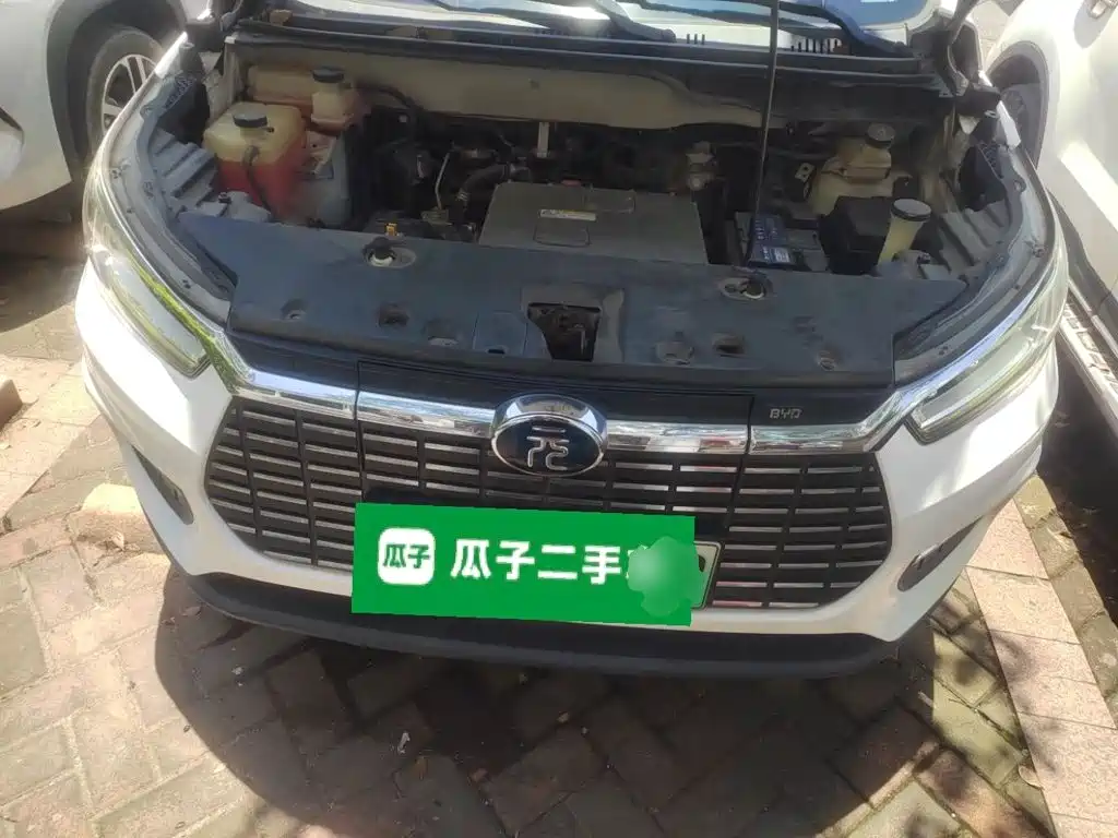 BYD Yuan EV — миниатюра 11