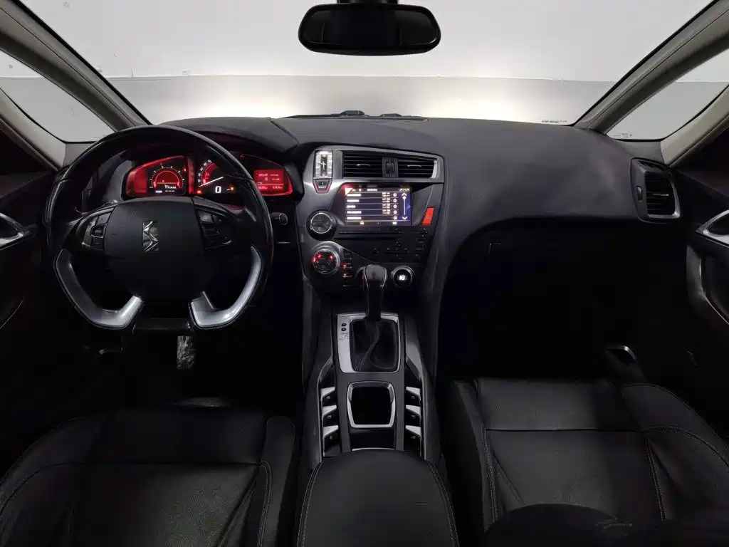 DS DS 5 — миниатюра 5
