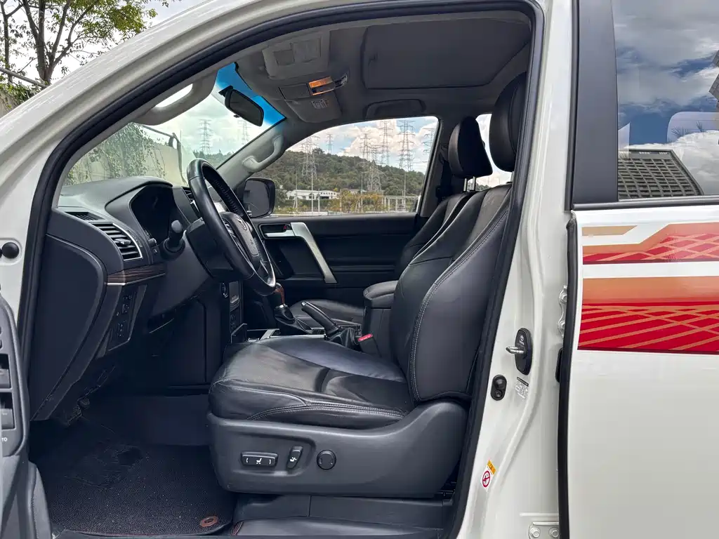 Toyota Prado — миниатюра 11