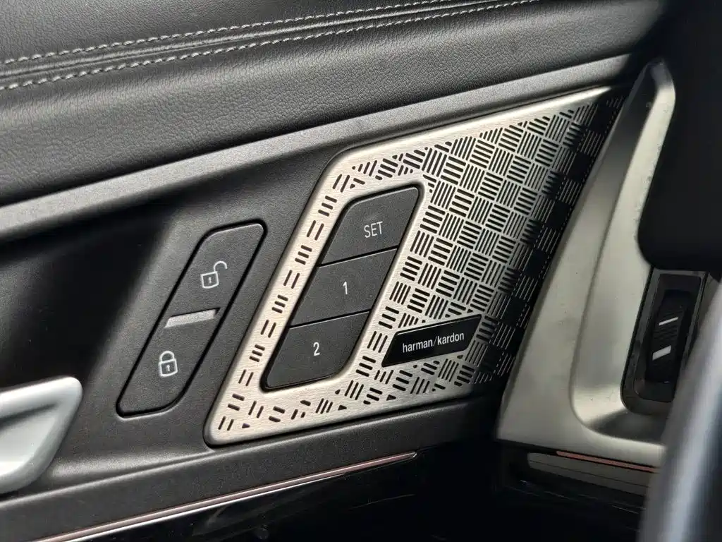 BMW X1 — миниатюра 10