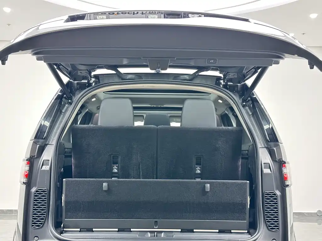 Land Rover Discovery — миниатюра 21