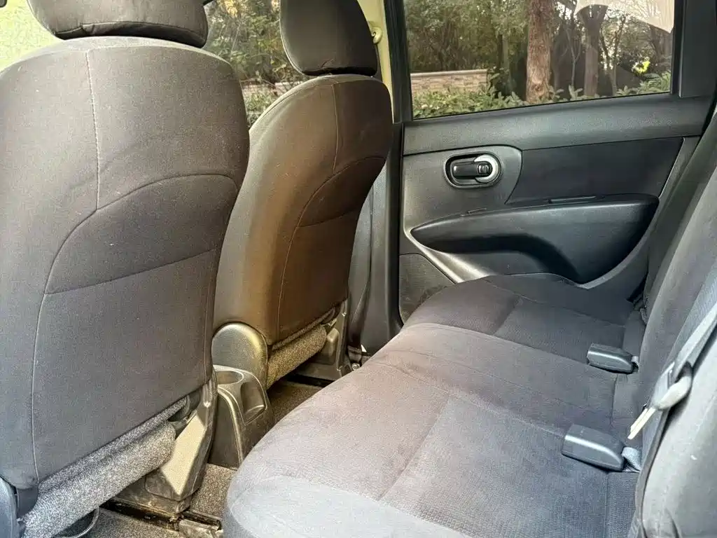 Nissan Livina — миниатюра 8