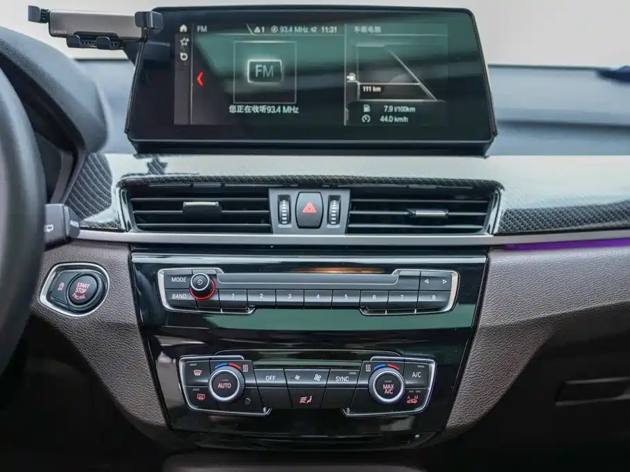 BMW X1 — миниатюра 10
