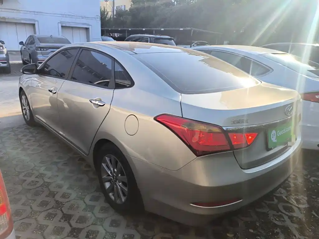 Hyundai Mistra — миниатюра 5