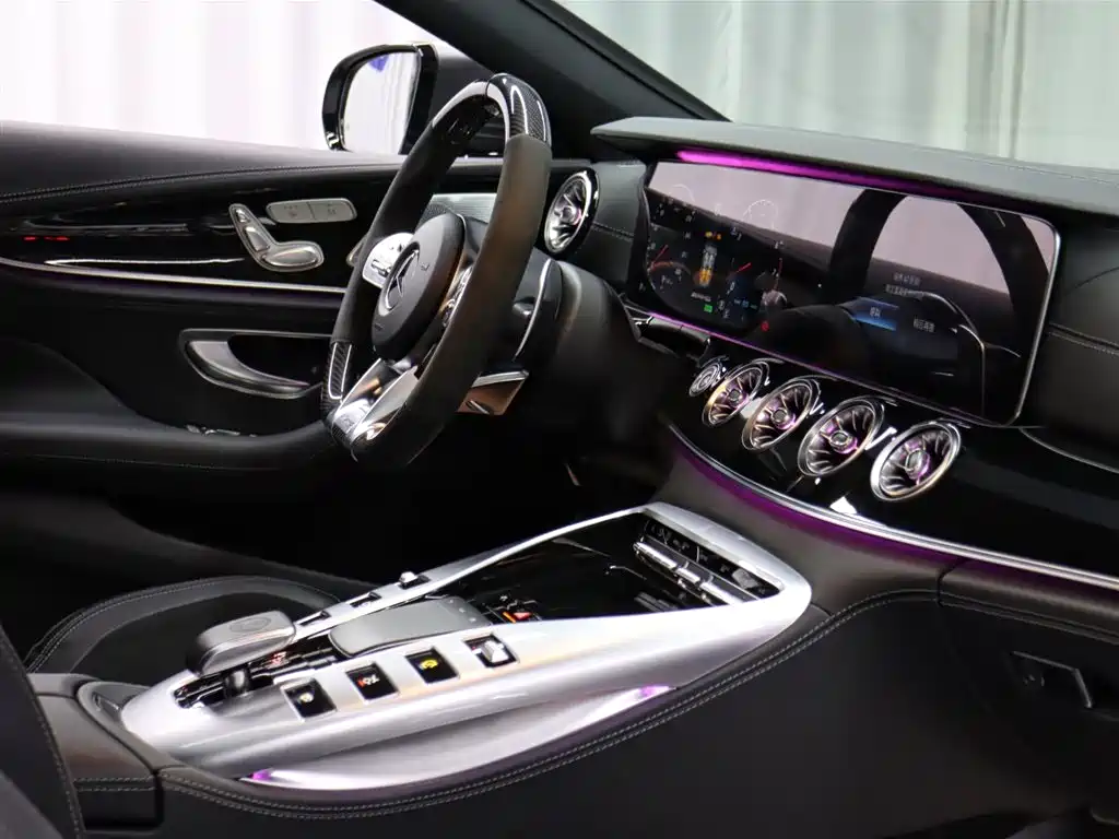 MERCEDES-BENZ AMG GT