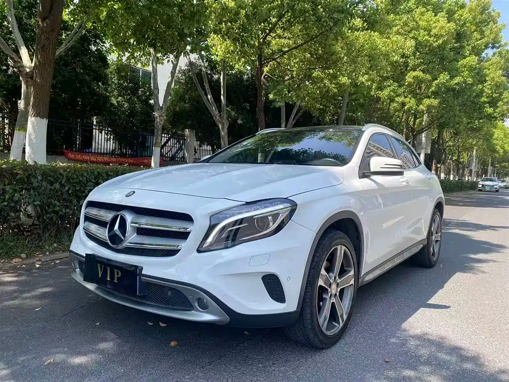 Mercedes-Benz GLA 2016