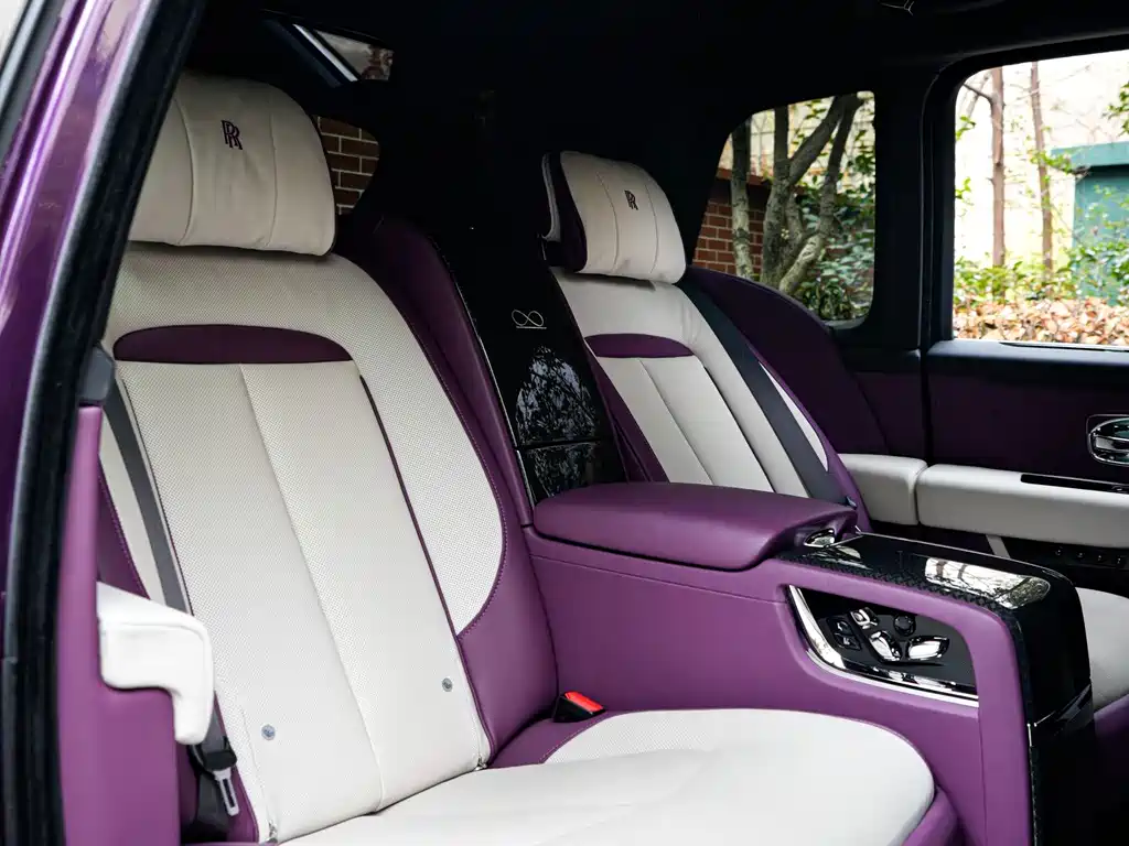 Rolls-Royce Cullinan — миниатюра 17