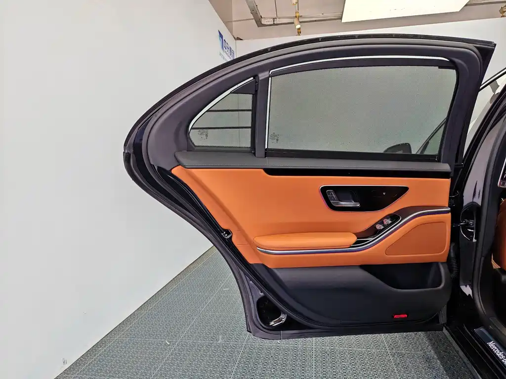 Mercedes-Benz S-Class — миниатюра 14