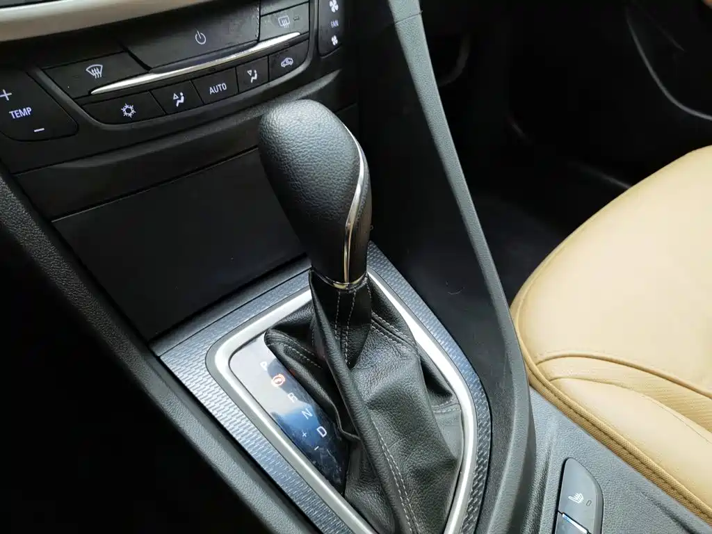 Buick Excelle — миниатюра 13