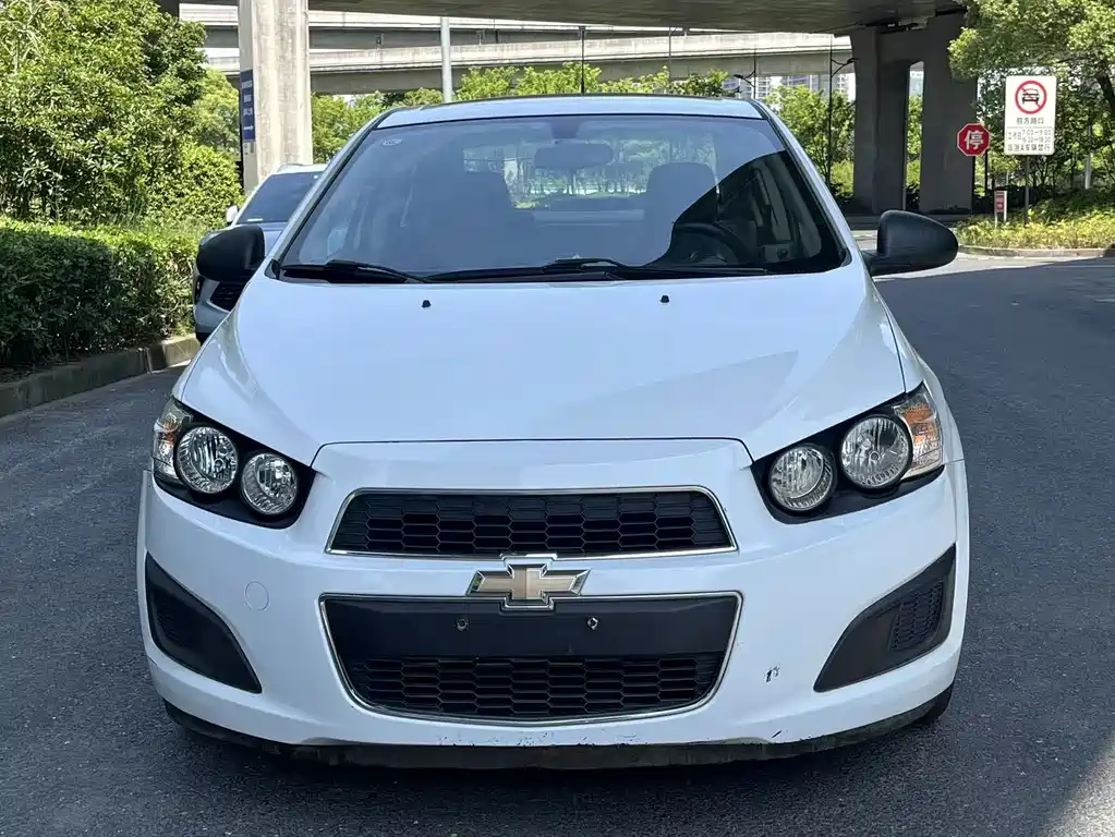 Chevrolet Aveo 2013 1.4L AT