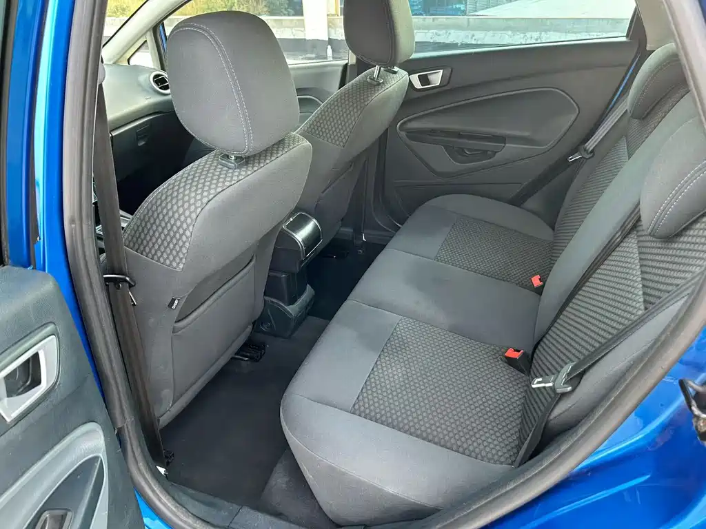 Ford Fiesta 2009 1.5L AT Sport