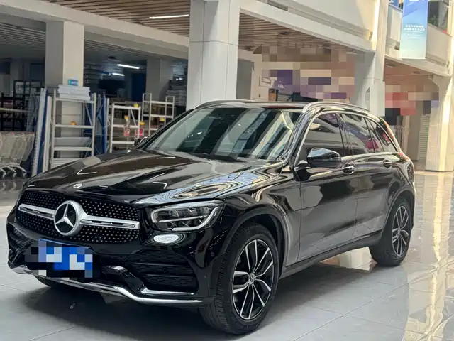 MERCEDES BENZ GLC