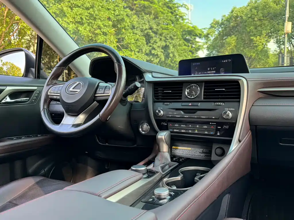 Lexus RX — миниатюра 11