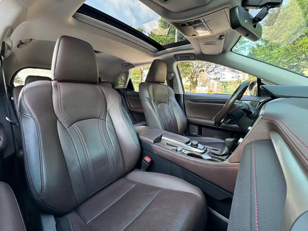 Lexus RX — миниатюра 9