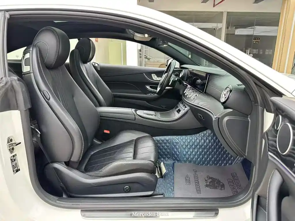 Mercedes-Benz E-Class (Import) — миниатюра 4