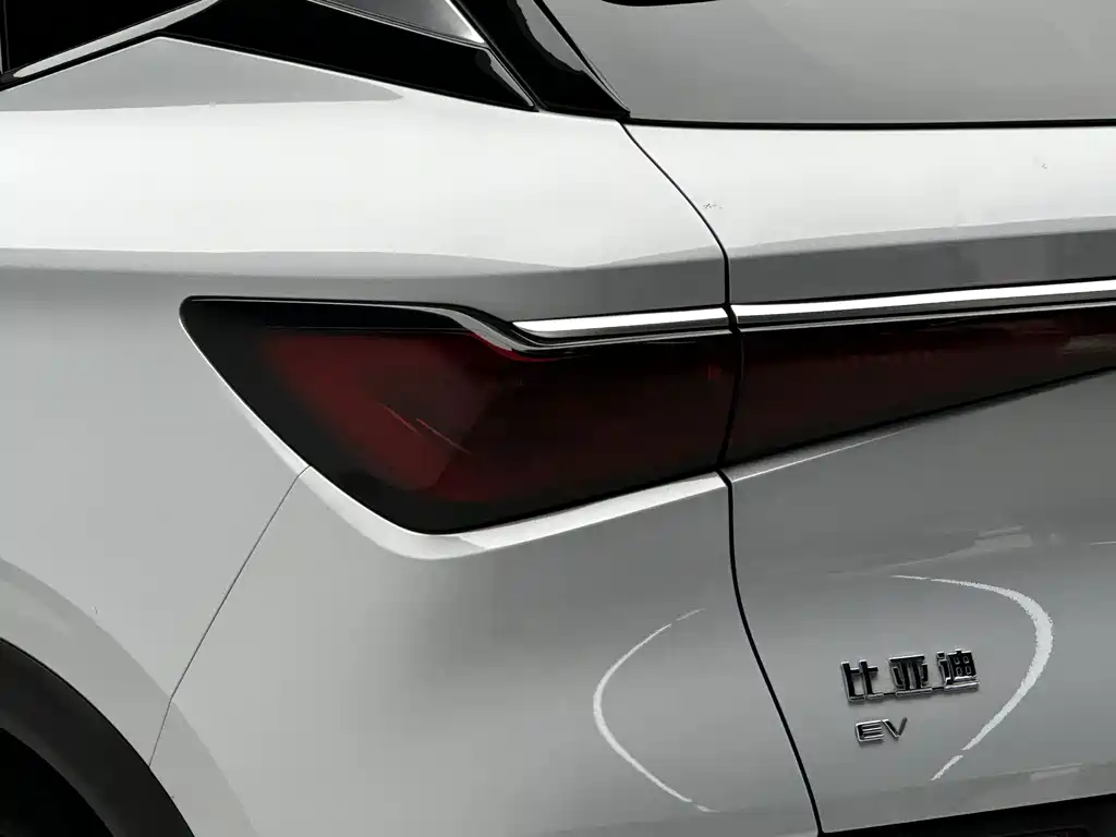 BYD Yuan Plus — миниатюра 19