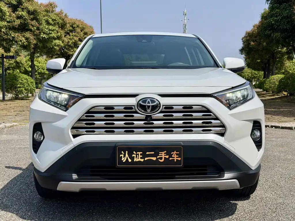 TOYOTA RAV4 RONGFANG