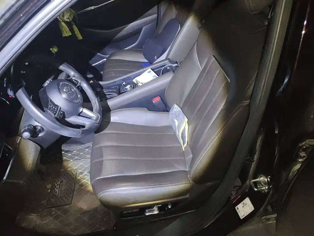 Mazda Atenza — миниатюра 8