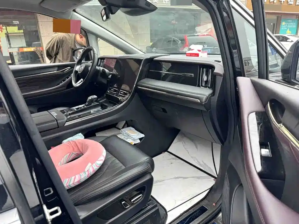 GAC Motor Trumpchi M8 — миниатюра 4
