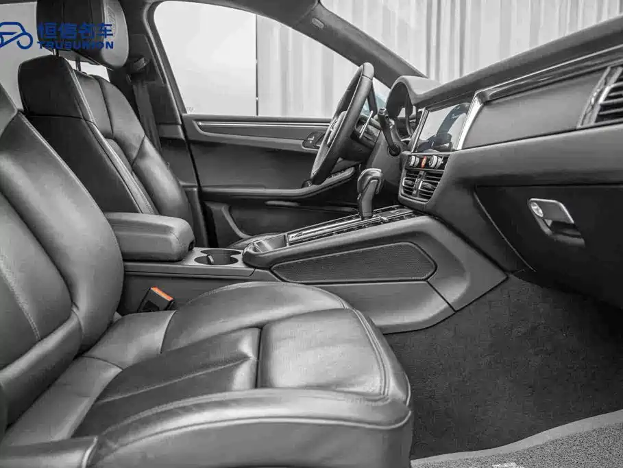 Porsche Macan — миниатюра 15