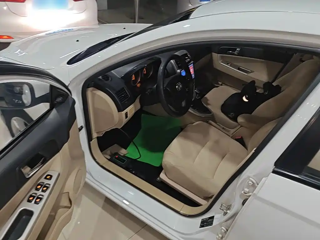 Zhonghua H330 — миниатюра 16