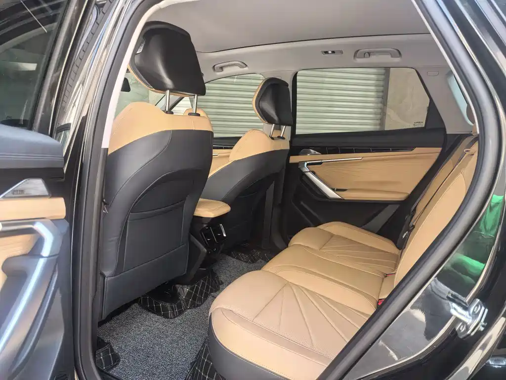 Geely Boyue L L 2024 1.5TD DCT Luxury