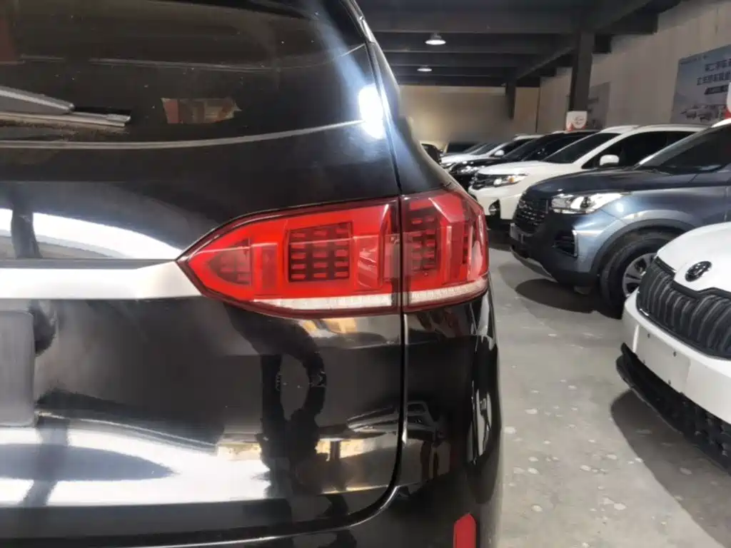 Wey Wey VV6 — миниатюра 8
