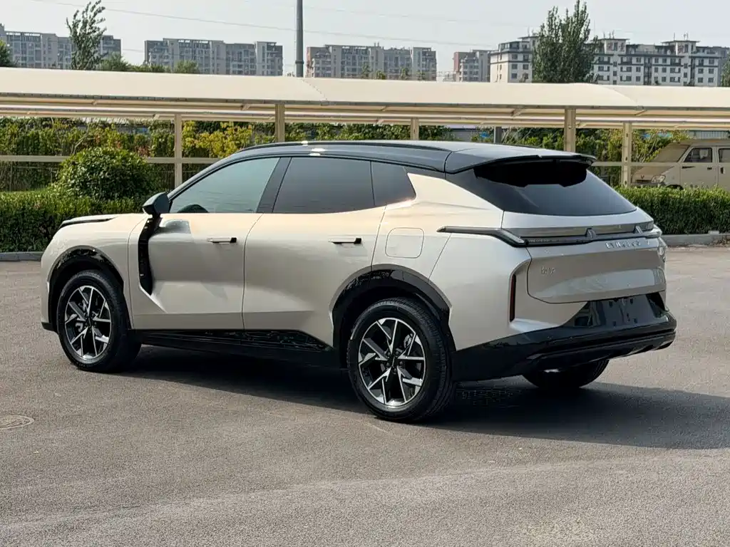Lynk & Co 08 EM-P — миниатюра 4