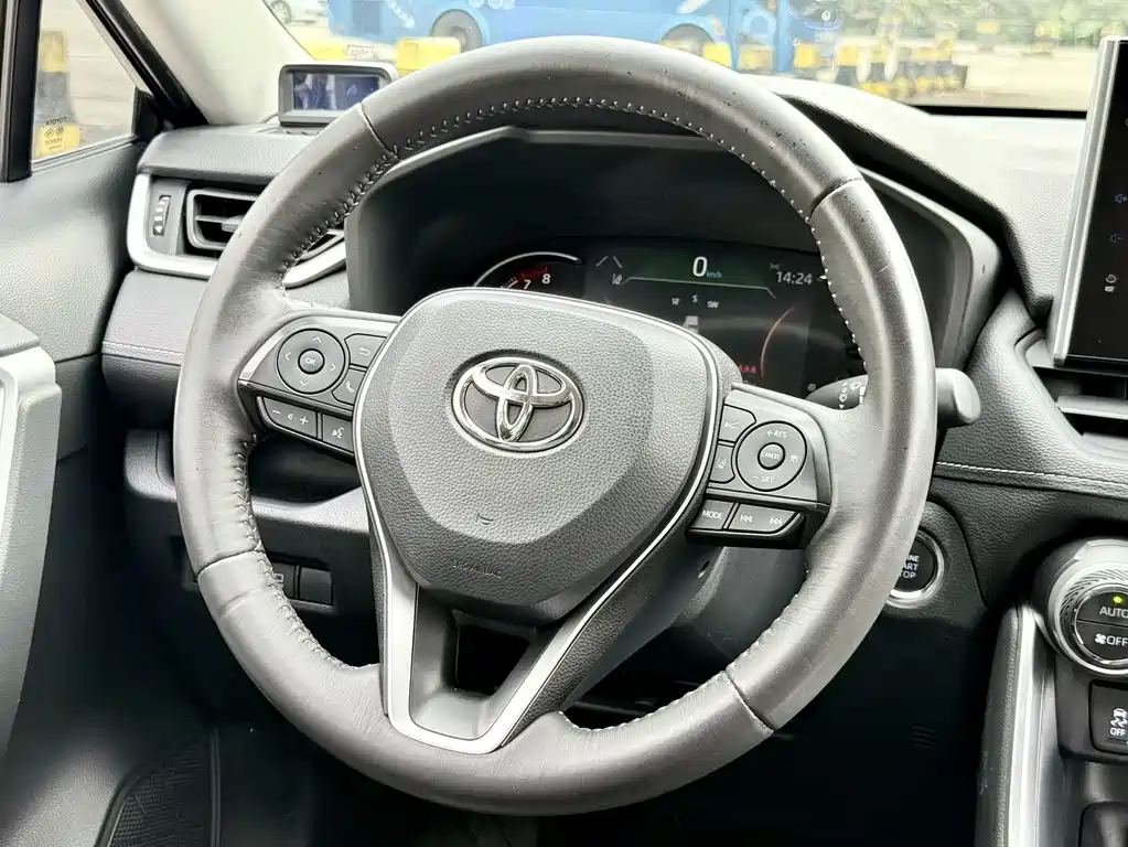 TOYOTA RAV4 RONGFANG