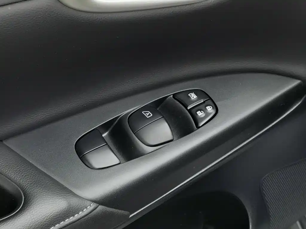 Nissan Sylphy — миниатюра 9