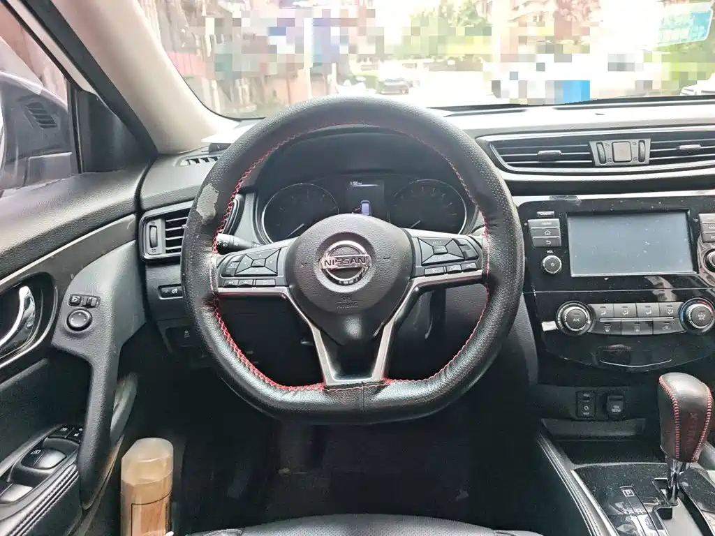 Nissan X-Trail — миниатюра 3