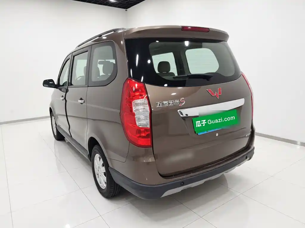 Wuling Hongguang — миниатюра 4