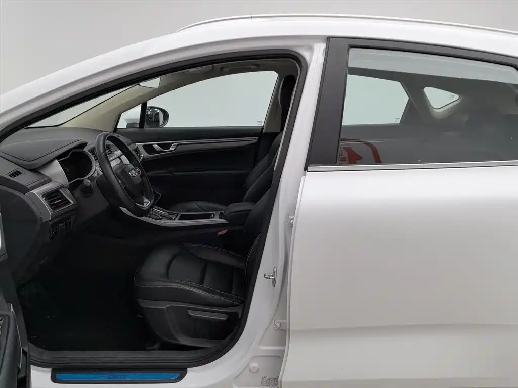 GEELY AUTOMOBILE EMGRAND GS
