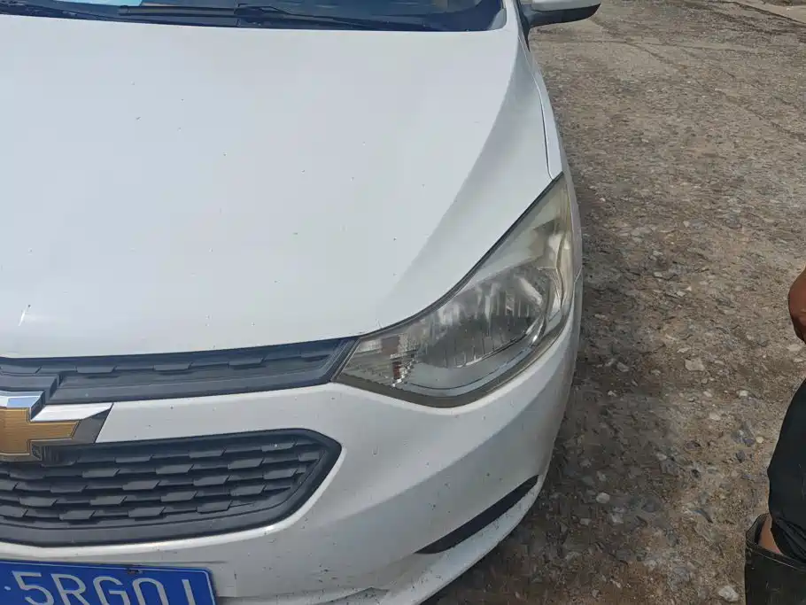 Chevrolet Sail 2015 3 1.3L MT