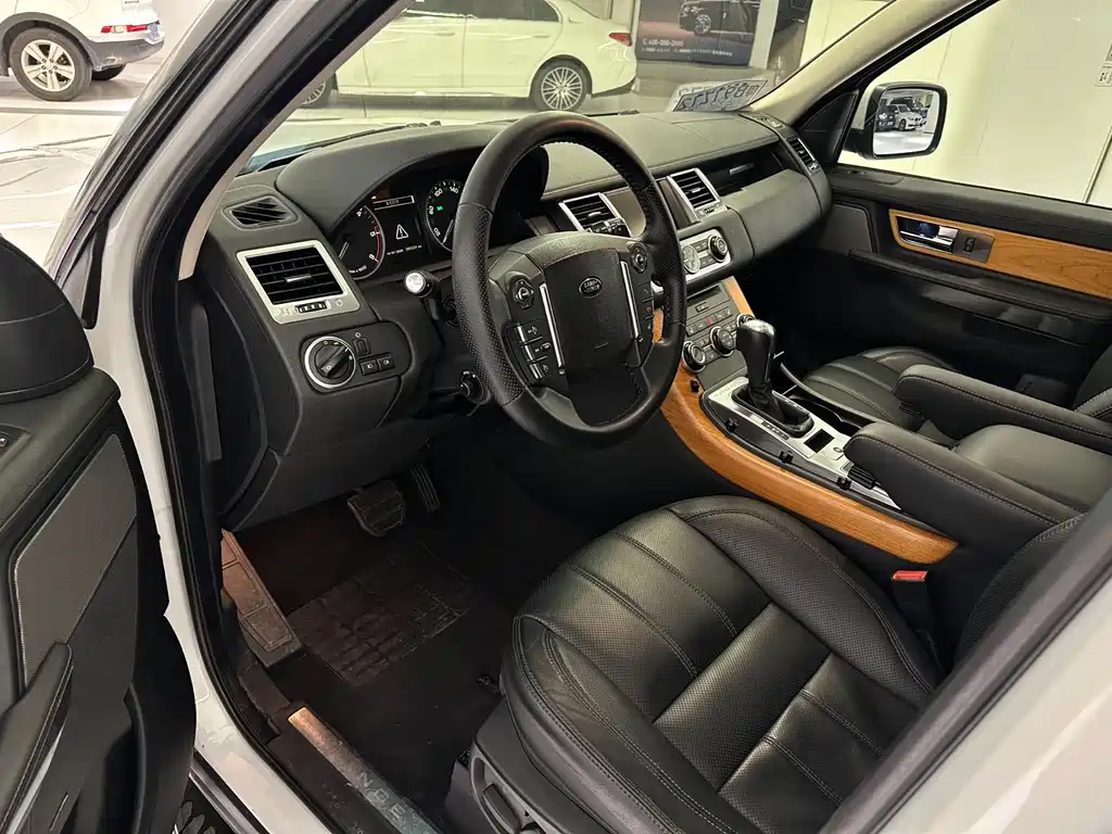 Land Rover Range Rover Sport 2012 3.0 TDV6 HSE