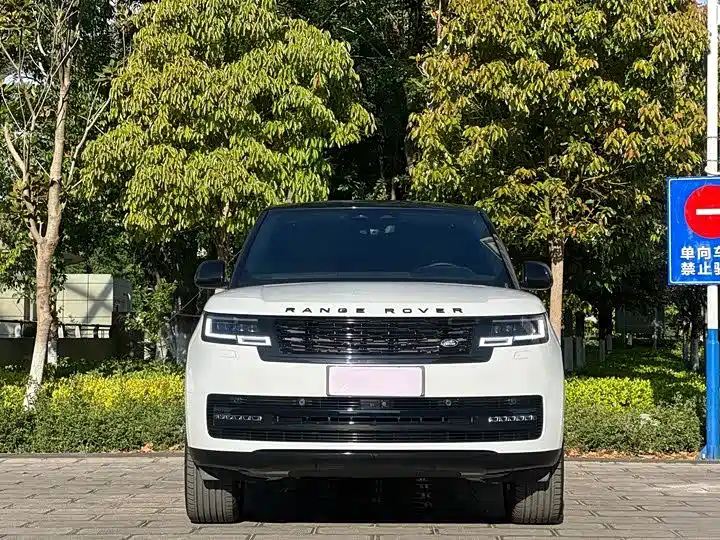 Land Rover Range Rover — миниатюра 2