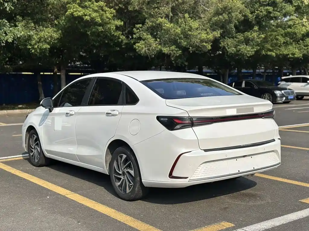 BAIC U5 Plus — миниатюра 6